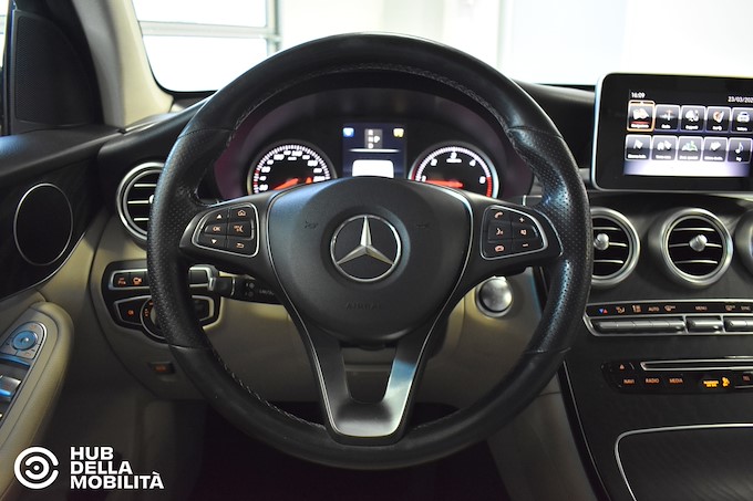 MERCEDES-BENZ GLC 220 d 4Matic Sport